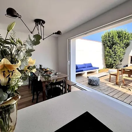 וילה Superbe Avec Piscine A 10 Min Du Centre