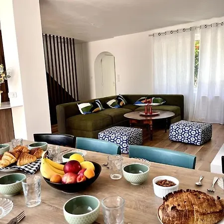 וילה Superbe Avec Piscine A 10 Min Du Centre