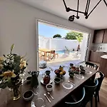 Βίλα Superbe Avec Piscine A 10 Min Du Centre Λα Ροσέλ