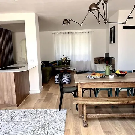 Superbe Avec Piscine à 10 Min Du Centre *