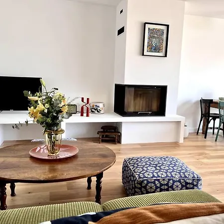 Superbe Avec Piscine à 10 Min Du Centre *