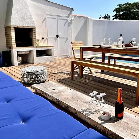 Superbe Avec Piscine à 10 Min Du Centre