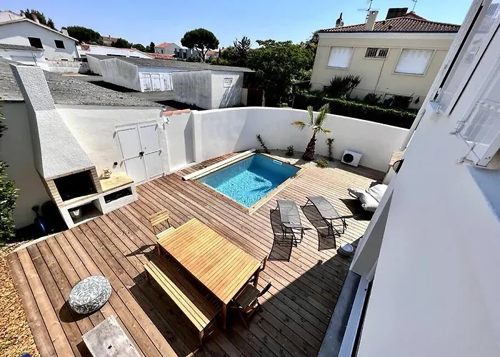 Superbe Avec Piscine A 10 Min Du Centre * La Rochelle (Charente-Maritime)